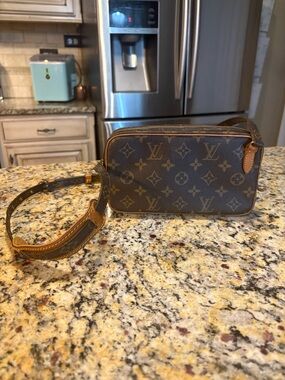 Louis Vuitton Brown Monogram Crossbody Bag Marley!
